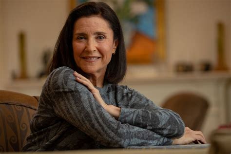 This is me, this is my face: Actress Mimi Rogers on。